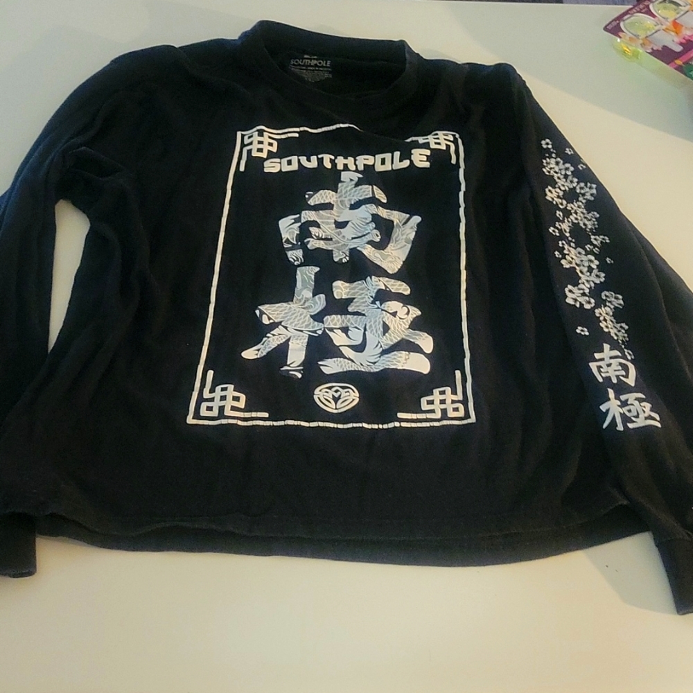 Long sleeved shirt